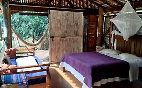 Cabana do Tarzan na Praia de Parati Mirim